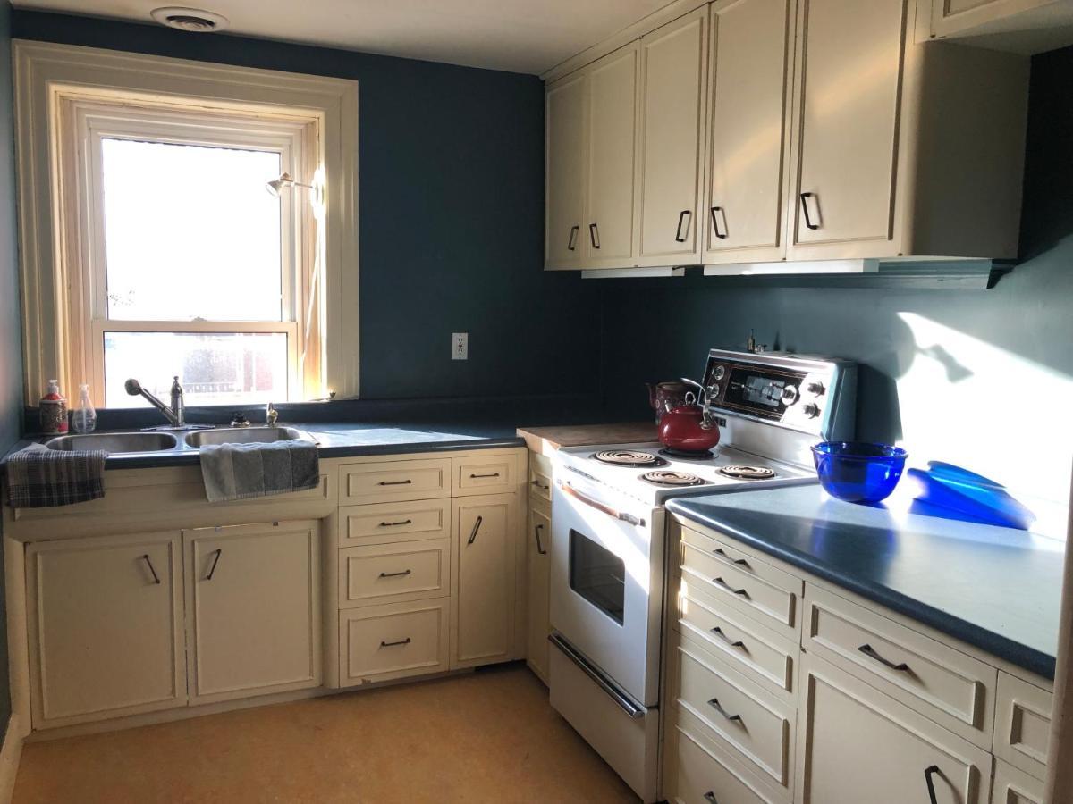 Lady Hamilton Apartment Stratford Exterior photo